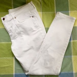 GAP Modern Skinny White Legging Jeans
