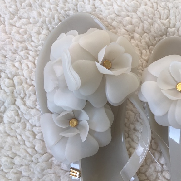 Cute flip flops - 4 colors 💕 - Picture 3 of 4