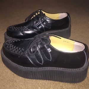 TUK Leather Creepers