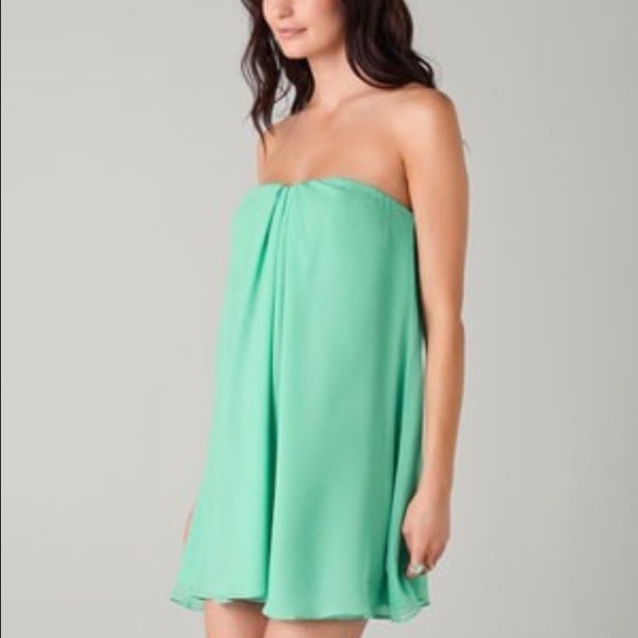 Elizabeth and James Dresses & Skirts - Elizabeth and James Clara dress
