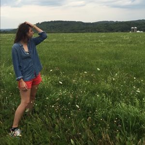 Meet your Posher, Emily