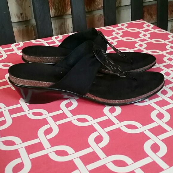 cork bed sandals 92 shoes cork bed wedge sandals from s closet cork bed sandals 92 shoes cork bed wedge sandals from s closet