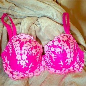 Victorias Secret Bra 32DDD