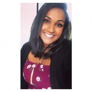 Meet your Posher, Sabina