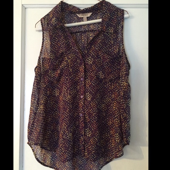 Sleeveless Chiffon 3'4s Button Up Top