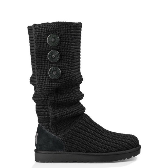 "Classic Cardy" UGG boots