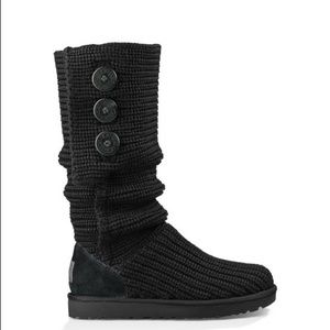 "Classic Cardy" UGG boots