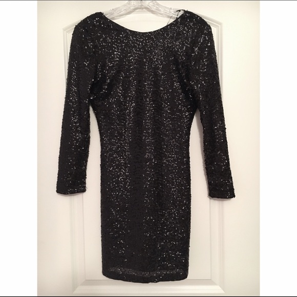 Tight black sequined long sleeve short dress