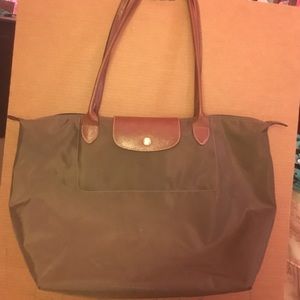 Long champ medium tote bag