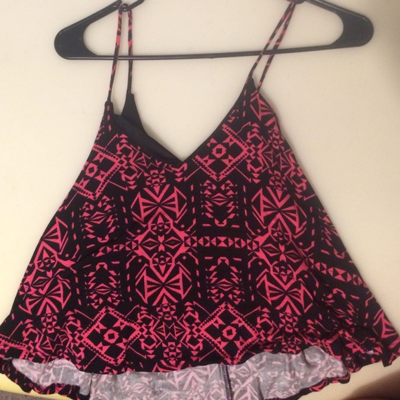 Crop top - Picture 1 of 1