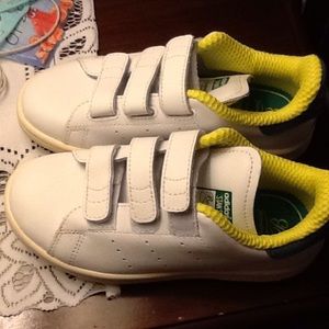 Toddler sneakers