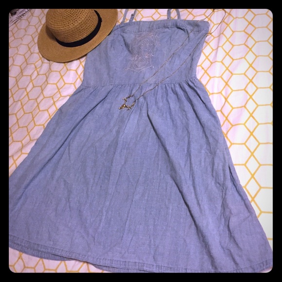 🎉4 for 20$ Embroidered chambray dress