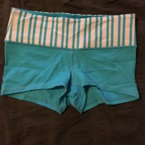 Lululemon reversible yoga shorts