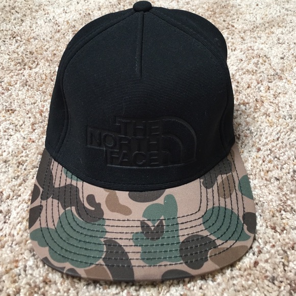 North face camo hat