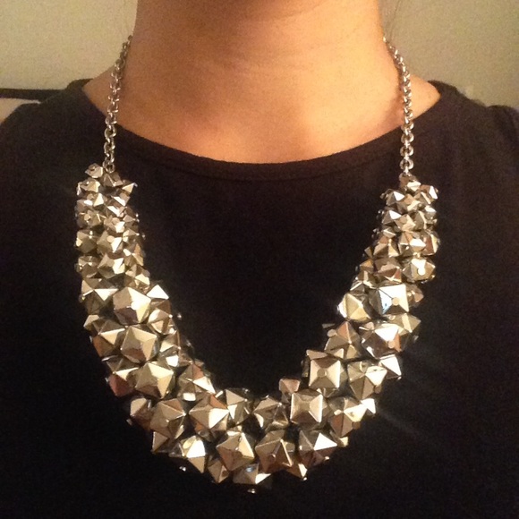 Banana Republic Jewelry - Banana Republic Silver Chunky Bib Necklace