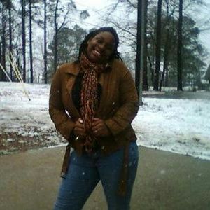 Meet your Posher, Antoinette