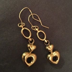 Beautiful 14kt gold heart earrings