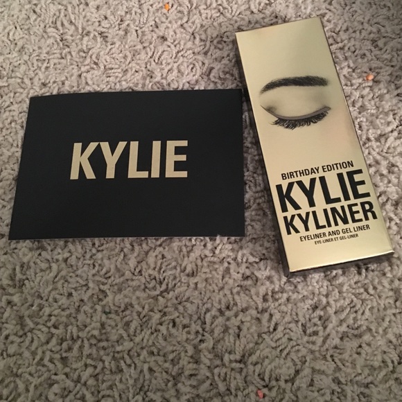 Kylie jenners limited edition eyeliner