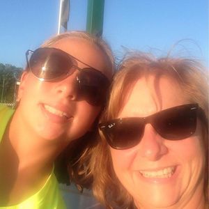 Meet your Posher, Julie