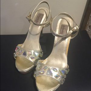 Gold Metallic Heels (Size 8)