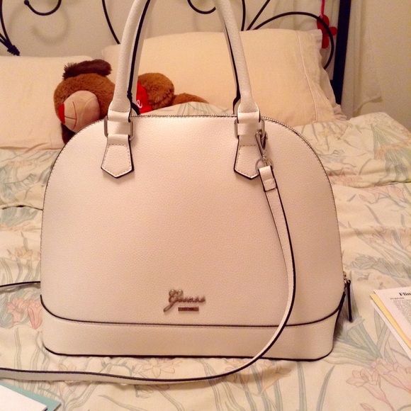 White Guess Bag