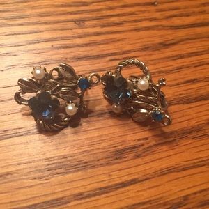 Vintage blue floral clip-on earrings