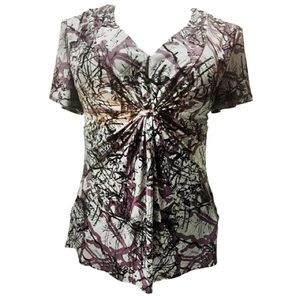 Beautiful tunic top.