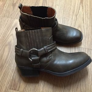 Esprit Women's Haven