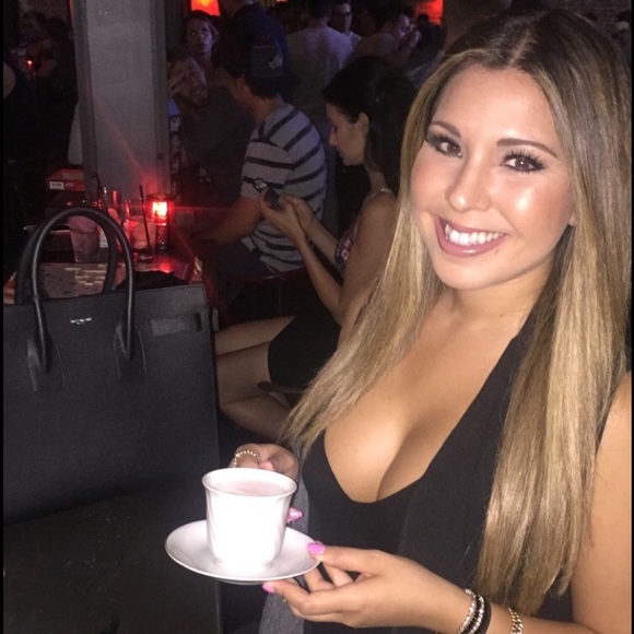 Meet your Posher, Amanda