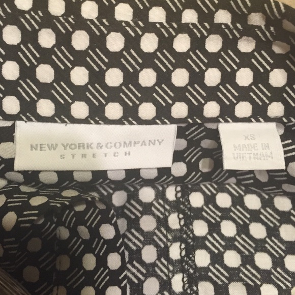 New York & Company Button up shirt - Picture 2 of 3