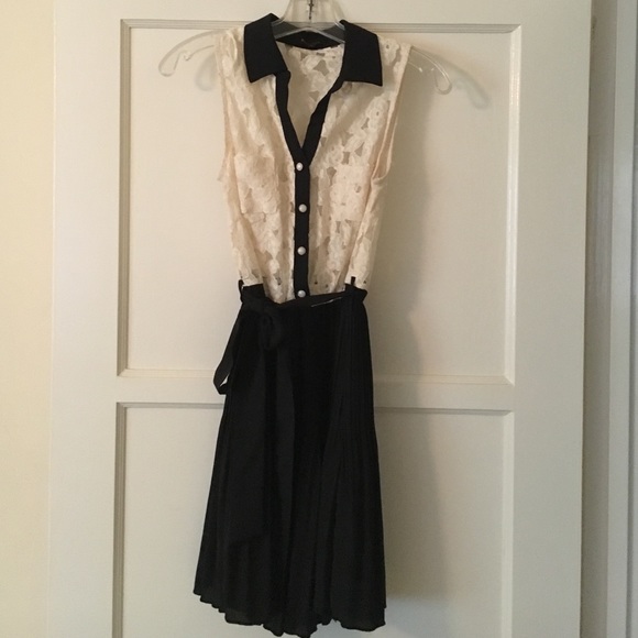 Black and cream lace dress