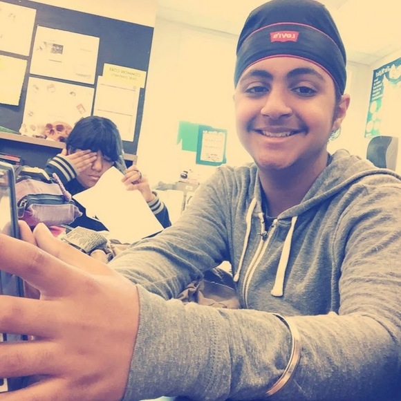 Meet your Posher, Paramveer