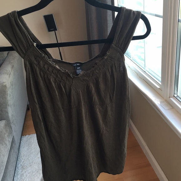 ✨💗FREE SHIPPING💗✨Club Monaco Brown Knit Tank Top