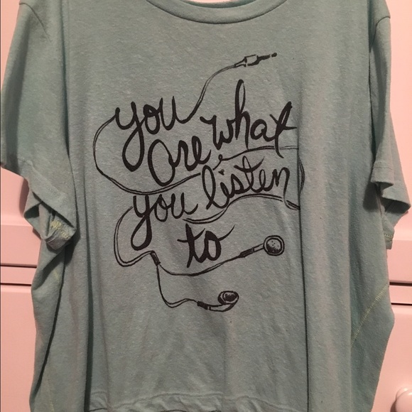 Cute top - Picture 1 of 1