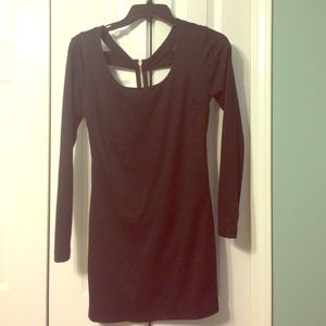 Black Long sleeve backless dress