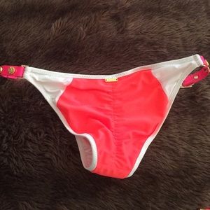 Brand new hot pink Beach bunny bikini bottom (m)
