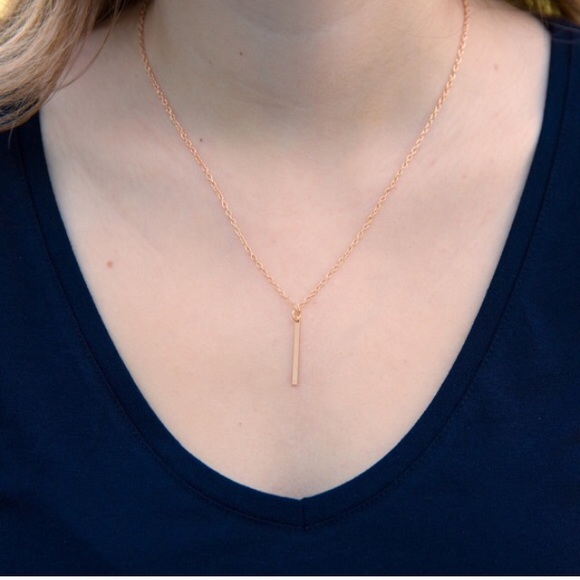 π HP π Single Vertical Gold Bar Necklace - Picture 4 of 4