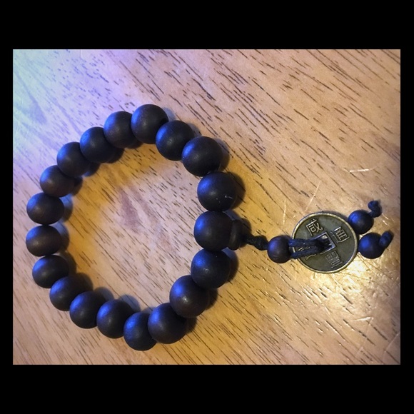 Wooden prayer bead bracelet - Picture 1 of 3