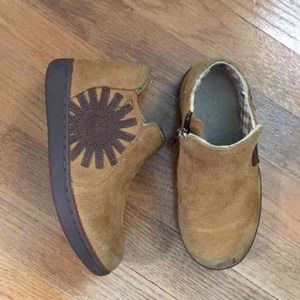 UGG "Marlee" ankle zip boots