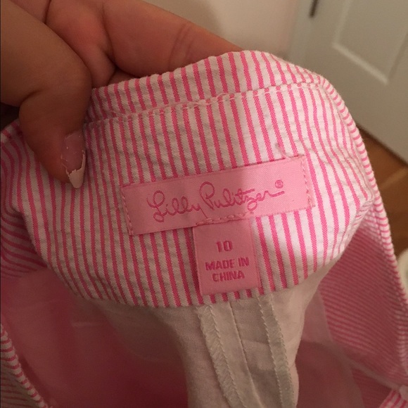 NWOT LILLY SCALLOP SKORT - Picture 3 of 3