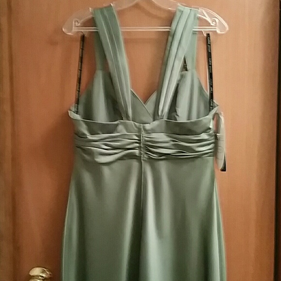 Clover Green Prom Bridesmaid Maxi Dress - Picture 2 of 3