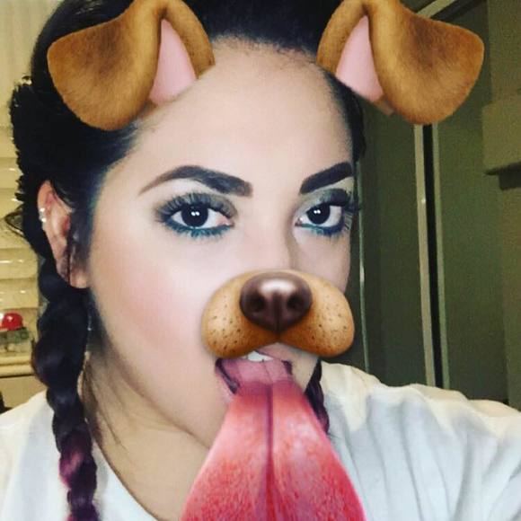 Meet your Posher, Angie