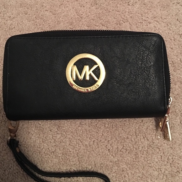 Micheal Kors wallet