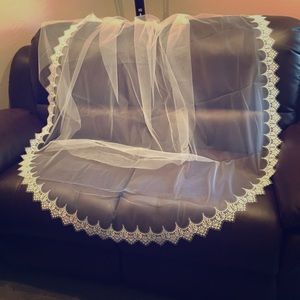 NEW. Long cathedral wedding veil