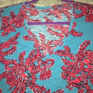 Lilly Pulitzer size small shirt