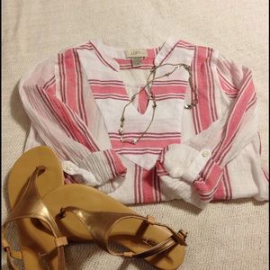 Loft shirt with roll-up sleeves