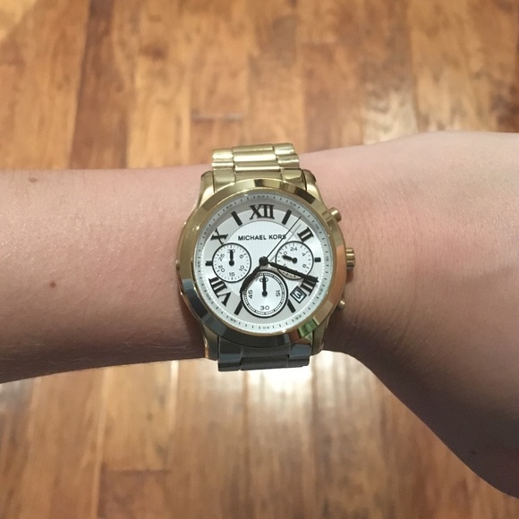 Michael Kors basic gold watch