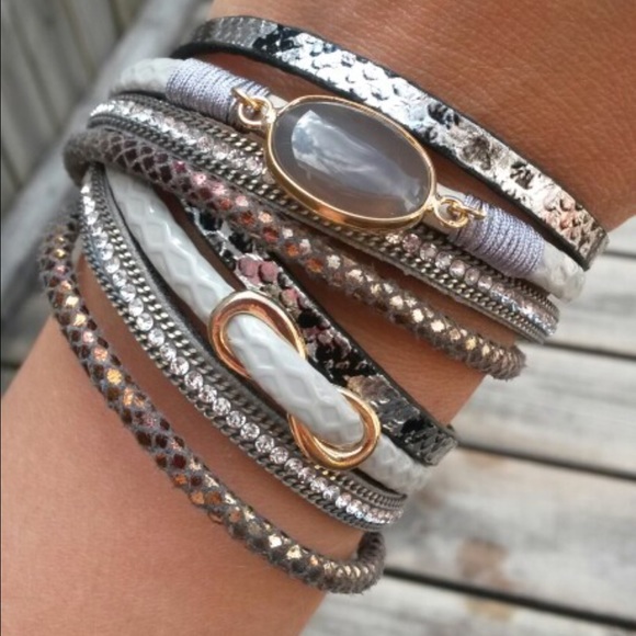 Jewelry - Wrap Bracelet (nwt)🚫Last one🚫