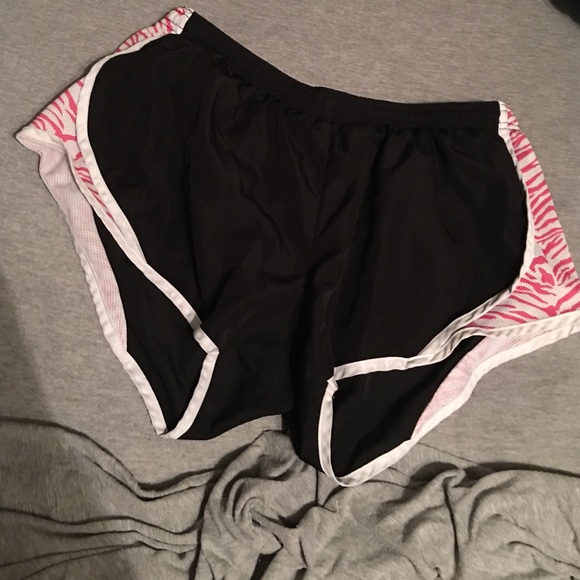 Tempo running shorts