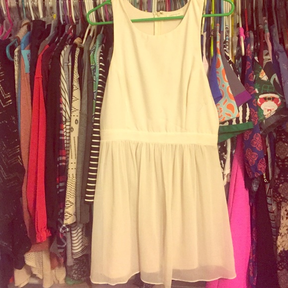 Vestique Dresses & Skirts - White dress